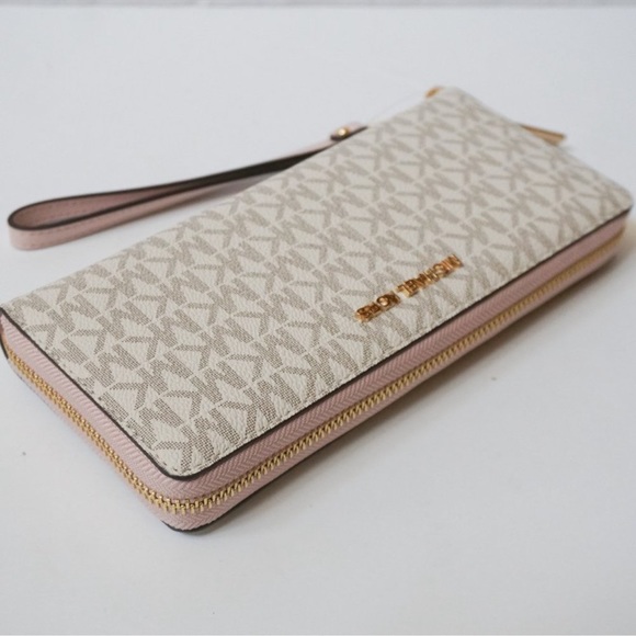 Michael Kors Jet Set Travel Large Logo Continental Wristlet vanilla Powder Blush - Picture 9 of 12